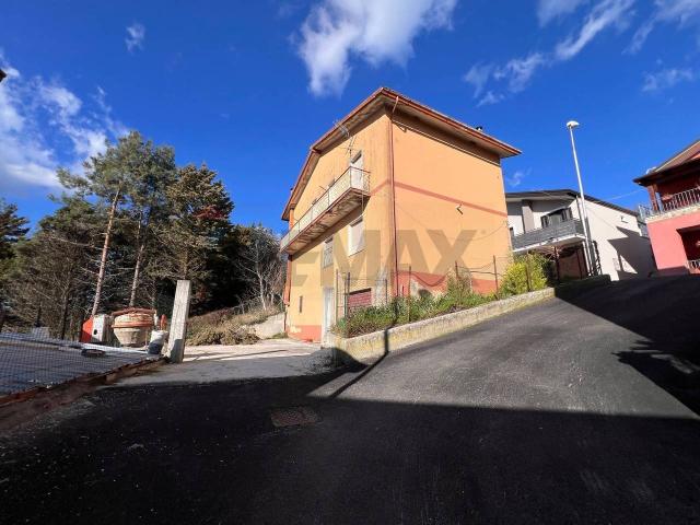 Casa indipendente in vendita a Fragneto Monforte