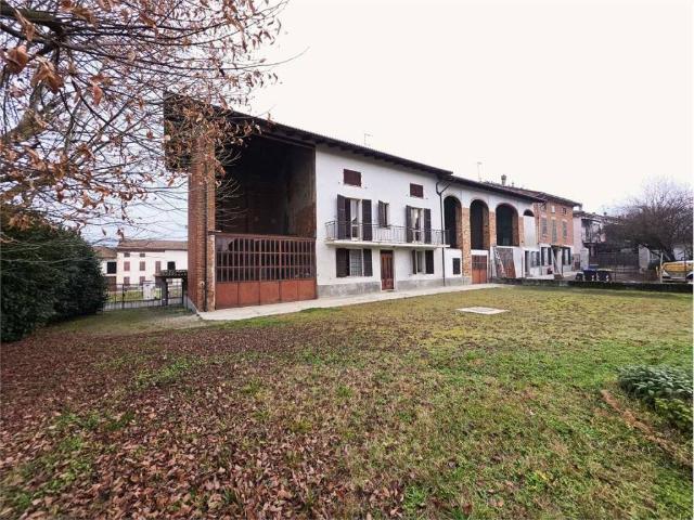 Casa indipendente in vendita a Frascaro AL