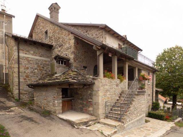 Casa indipendente in vendita a Frassinoro MO