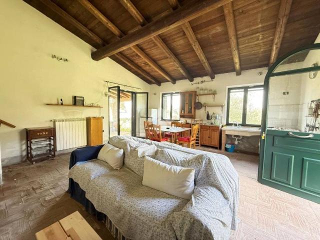 Casa indipendente in vendita a Frasso Telesino BN