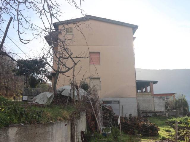 Casa indipendente in vendita a Frasso Telesino BN