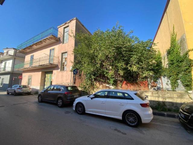 Casa indipendente in vendita a Frattamaggiore NA