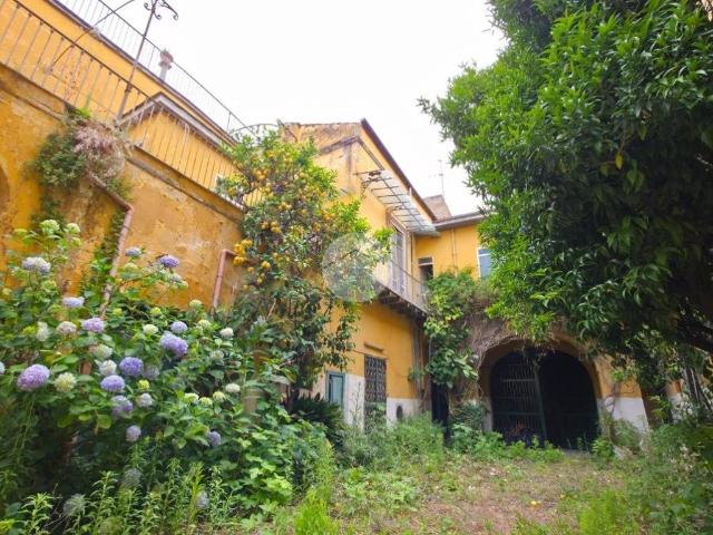 Casa indipendente in vendita a Frattamaggiore NA