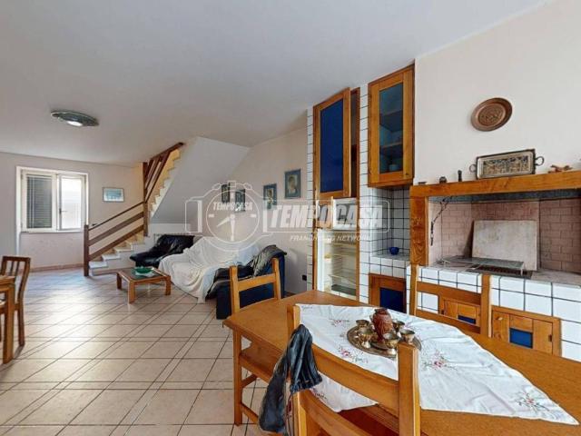 Casa indipendente in vendita a Frignano CE