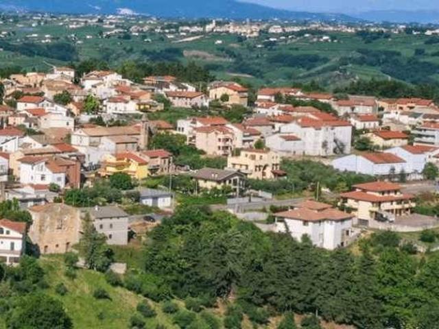 Casa indipendente in vendita a Frisa CH