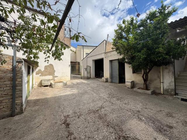 Casa indipendente in vendita a Frisa CH