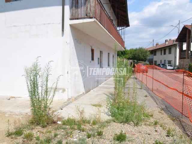 Casa indipendente in vendita a Front TO