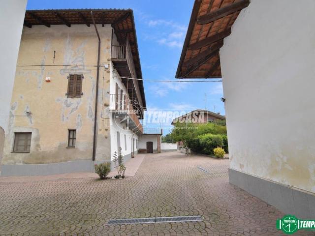 Casa indipendente in vendita a Front TO