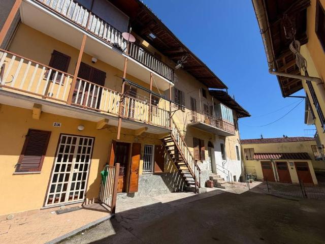 Casa indipendente in vendita a Front TO