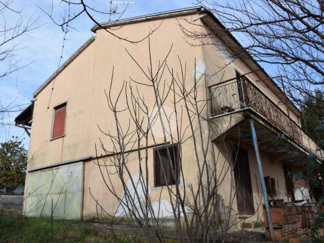 Casa indipendente in vendita a Frosinone FR