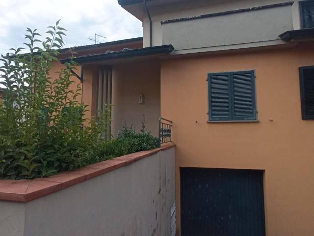 Casa indipendente in vendita a Fucecchio FI