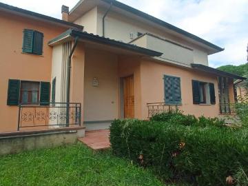 Casa indipendente in vendita a Fucecchio FI