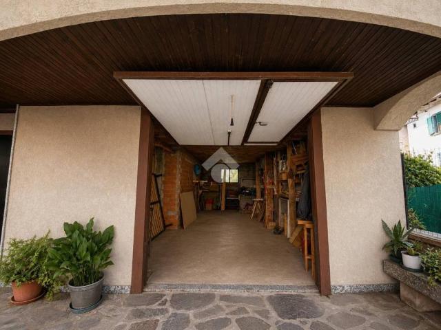 Casa indipendente in vendita a Fusine SO