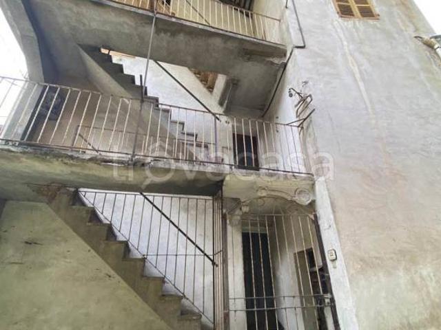 Casa indipendente in vendita a Hône via Vareynaz, 12