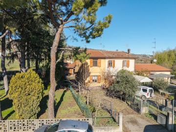 Casa indipendente in vendita a Imola BO