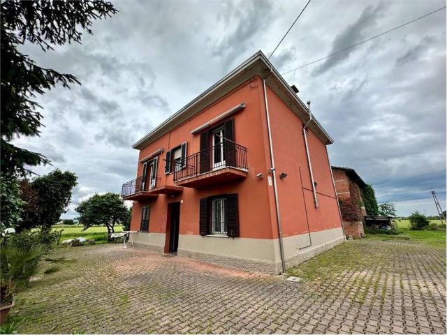 Casa indipendente in vendita a Imola BO