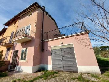 Casa indipendente in vendita a Imola BO