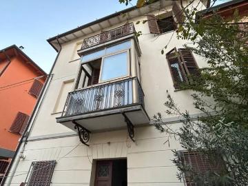 Casa indipendente in vendita a Imola BO