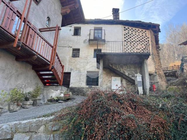 Casa indipendente in vendita a Introd AO