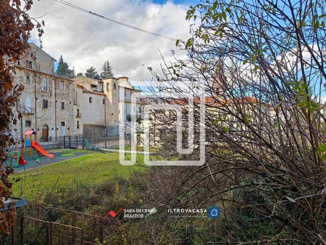 Casa indipendente in vendita a Introdacqua AQ