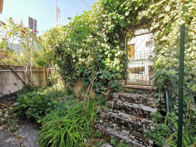 Casa indipendente in vendita a Introdacqua AQ