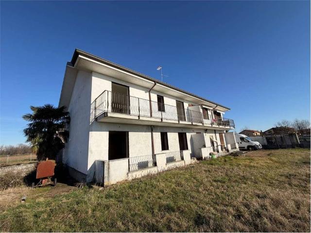 Casa indipendente in vendita a Inveruno MI