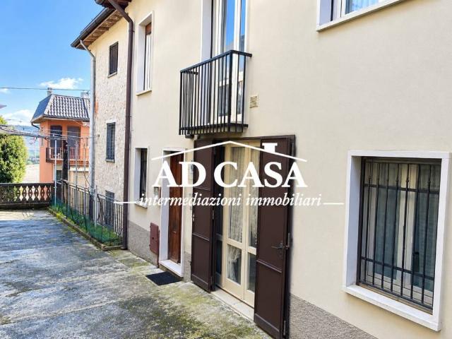 Casa indipendente in vendita a Inverigo CO