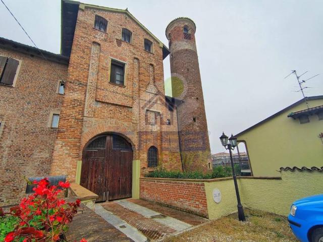 Casa indipendente in vendita a Inverno e Monteleone PV