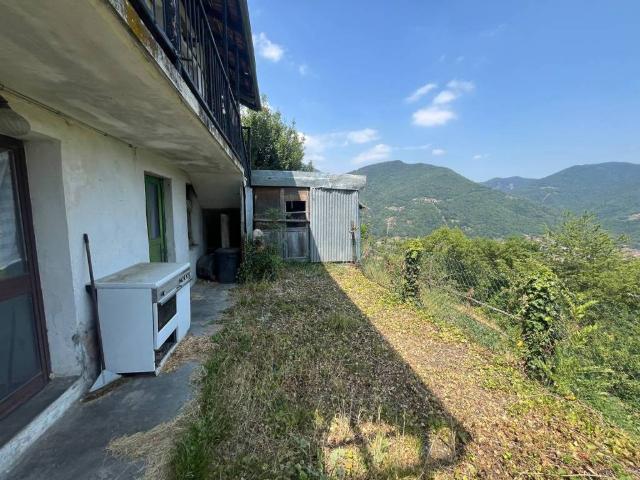 Casa indipendente in vendita a Inverso Pinasca TO