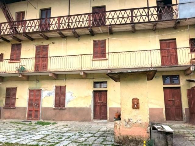 Casa indipendente in vendita a Invorio NO