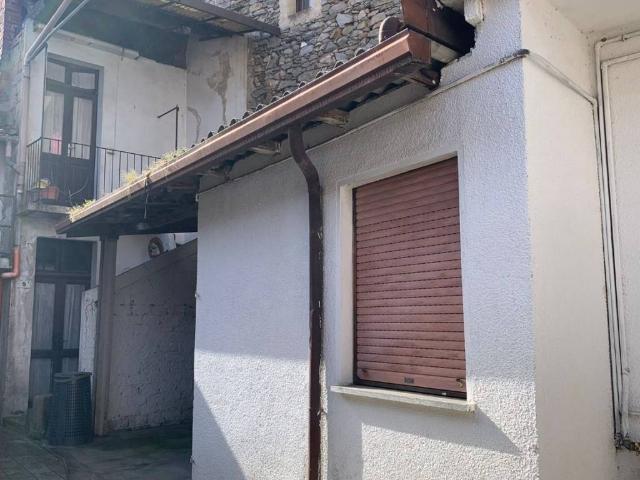 Casa indipendente in vendita a Invorio NO