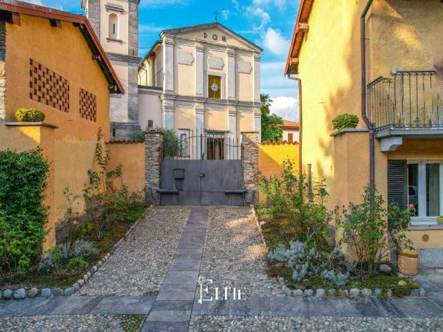 Casa indipendente in vendita a Inarzo VA