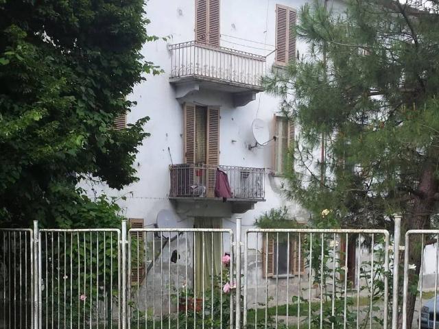 Casa indipendente in vendita a Incisa Scapaccino AT