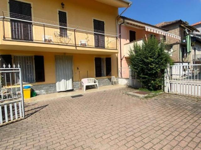 Casa indipendente in vendita a Incisa Scapaccino AT