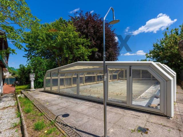 Casa indipendente in vendita a Induno Olona VA