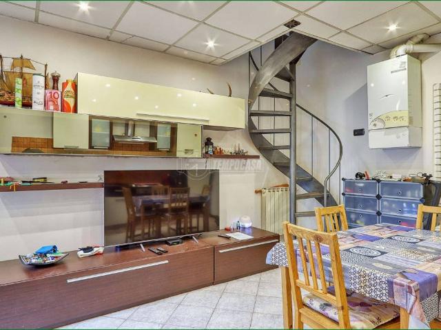 Casa indipendente in vendita a Induno Olona VA