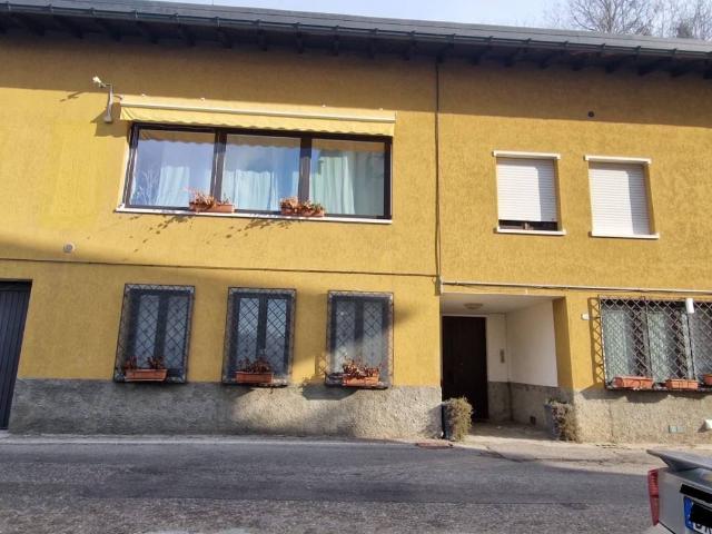Casa indipendente in vendita a Induno Olona VA