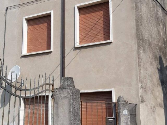 Casa indipendente in vendita a Illasi VR