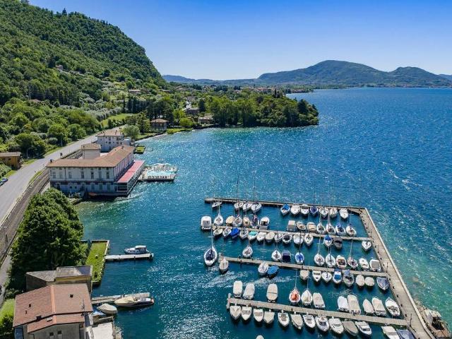 Casa indipendente in vendita a Iseo BS