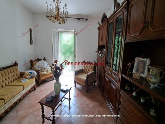 Casa indipendente in vendita a Isnello PA