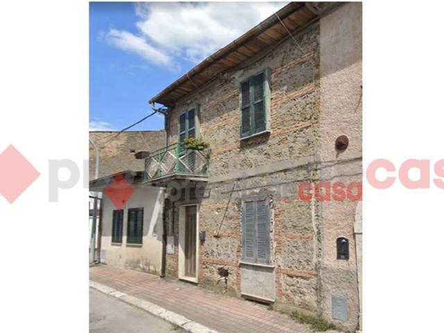 Casa indipendente in vendita a Isola del Liri