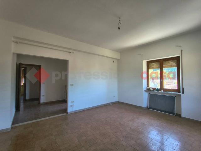 Casa indipendente in vendita a Isola del Liri FR