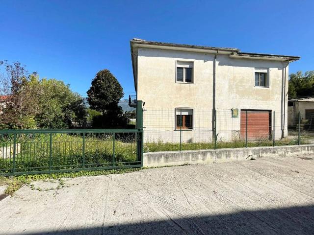 Casa indipendente in vendita a Isola del Liri FR