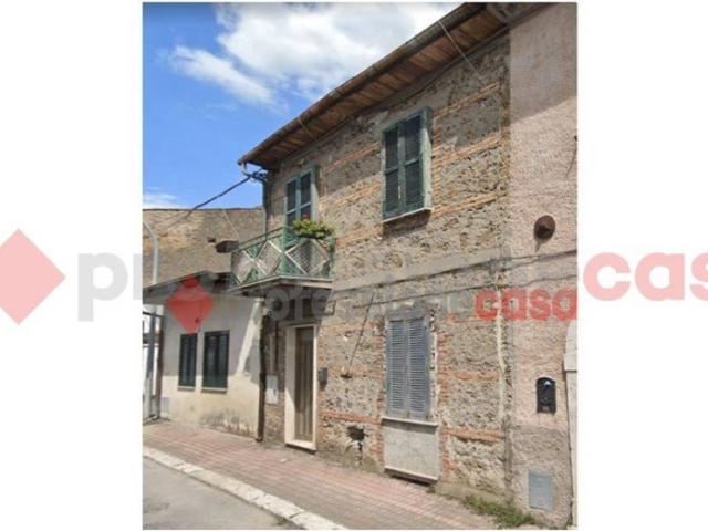 Casa indipendente in vendita a Isola del Liri FR