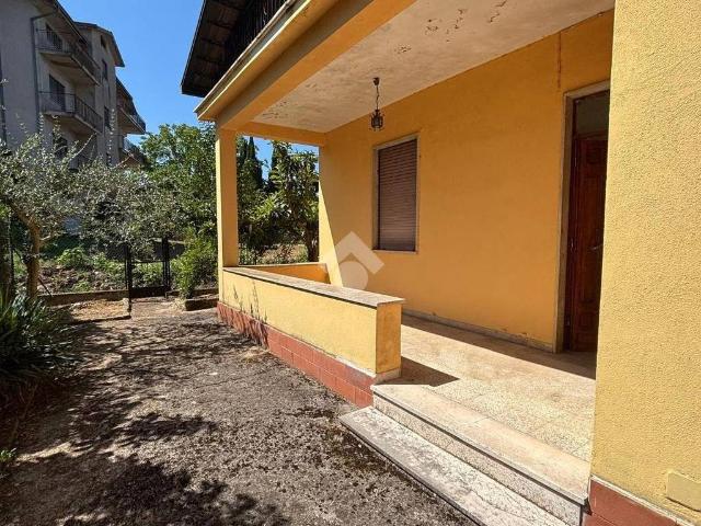 Casa indipendente in vendita a Isola del Liri FR
