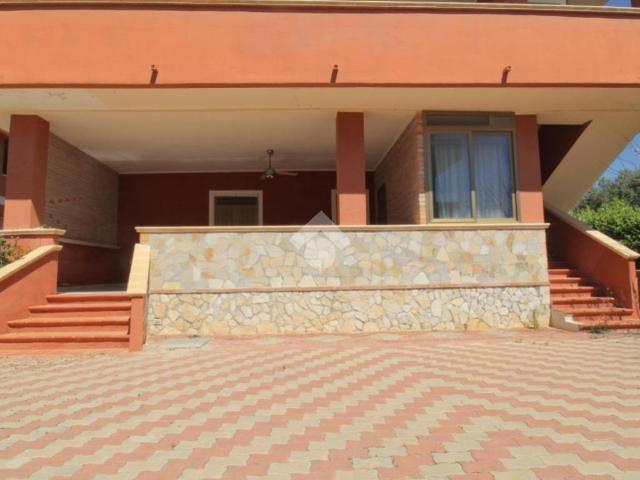 Casa indipendente in vendita a Isola di Capo Rizzuto KR