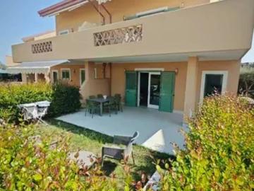 Casa indipendente in vendita a Isola di Capo Rizzuto KR