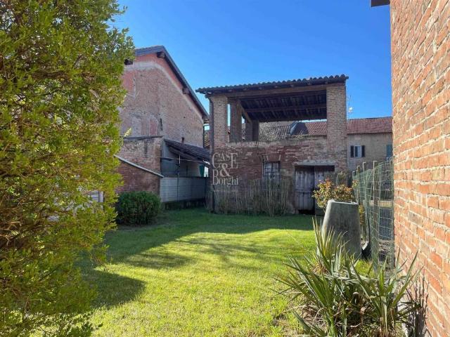 Casa indipendente in vendita a Isola Sant'Antonio AL