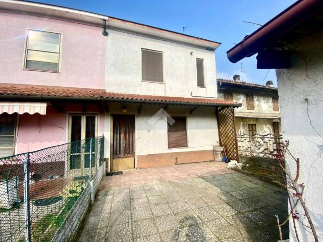 Casa indipendente in vendita a Isola Sant'Antonio AL