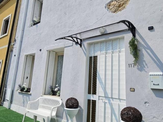 Casa indipendente in vendita a Isola Vicentina VI